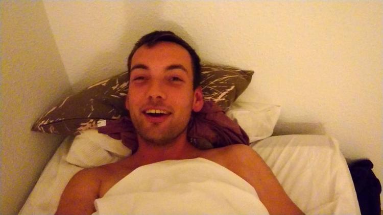 I femte afsnit kunne Kasper endelig melde sig ud af Jomfruernes klub. Foto: DR