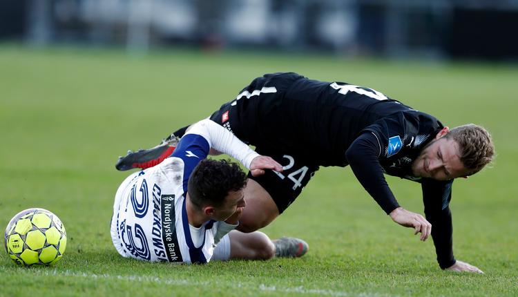 Roderi med  Sebastian Czajkowshi (tv.) og Jonas Bager (th.), da Randers FC vandt 1-0 i Hjørring.
    Foto: Claus Bjørn Larsen/Ritzau Scanpix