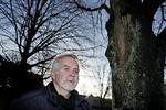 Professor emeritus Knud Juel undrer sig over, at der de seneste 30 år ikke har været en eneste dansk sundhedsminister, som har gjort levealder til sit vigtigste indsatsområde.
   Foto: Jens Dresling/POLFOTO