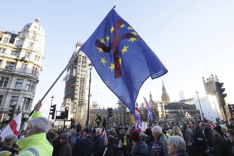 Storbritannien har været præget af demonstrationer for og imod brexit de seneste uger. Foto: Tim Ireland/AP