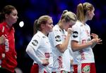 Althea Reinhardt (tv.), Lærke Nolsøe, anfører Stine Jørgensen og Mette Tranborg er skuffede.
   Foto: Lars Poulsen/POLFOTO