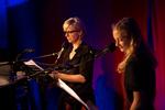 Lene Maria Christensen og Pauline Elgaard i Christina Hagens hørespil 'Pina Colada'.
   Foto: Emma Sejersen/POLFOTO