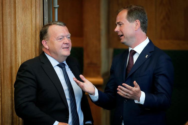 Statsminister Lars Løkke Rasmussen (V) og Socialdemokraternes Nicolai Wammen ved afslutningsdebatten i sommer.
   Arkivfoto Jens Dresling