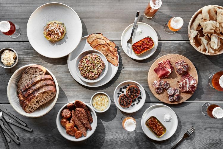 Stjernekokken Matt Orlando åbner i midten af januar 2019 Broaden & Build, der bliver et afslappet spisested, bryggeri og bar med friskbryggede øl og et højt råvareniveau.   Foto: Chris Tonnesen