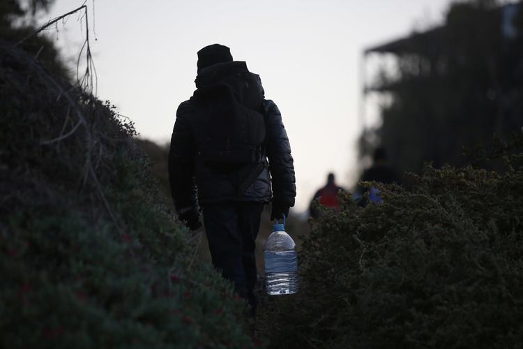 En syv-årig pige død i delstaten New Mexico 6. december, mens hun og hendes far blev tilbageholdt af immigrationsmyndighederne. Pigen døde angiveligt af dehydrering og chok. 
   Foto: Moises Castillo/AP