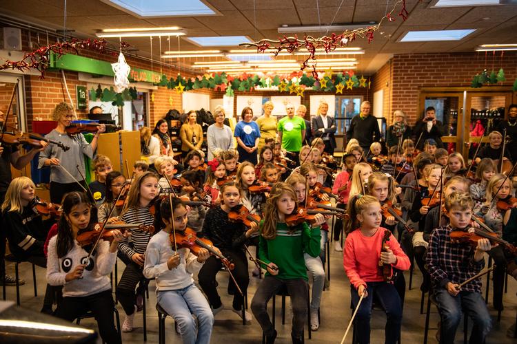 »Børns musikalske og kulturelle dannelse er et vigtigt fundament for deres liv«, lyder det fra Mette Bock (LA), der netop har offentliggjort en ny musikhandlingsplan. Pr-foto Frank Nielsen 