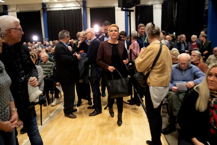 
 Udlændinge- og integrationsminister Inger Støjberg ankommer til debatmøde om Lindholm i Vordingborg.
   Foto: Peter Hove Olesen/POLFOTO