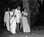 Mahatma Gandhi - her fotograferet i 1947 - er faldet i unåde i Afrika. Foto: /AP