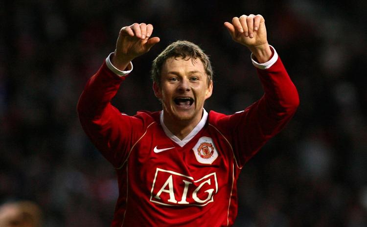 Ole Gunnar Solskjær jubler, efter han har scoret sejrsmålet mod Aston Villa i 2007. Foto: Jon Super/AP