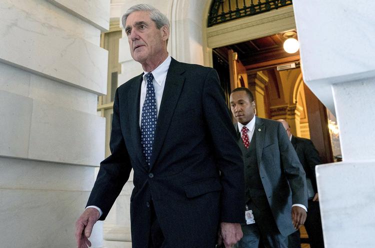 Det går stærkt for Robert S. Mueller for tiden. Han står i spidsen for undersøgelse af russisk indblanding i USA's præsidentvalg, og foreløbig har fire personer fået fængselsstraf.   Foto: Andrew Harnik/AP