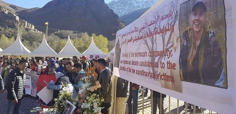 Både indbyggere i byen Imlil samt turister deltog i mindehøjtideligheden i dag.  Foto: Løvland, Marianne/Ritzau Scanpix
