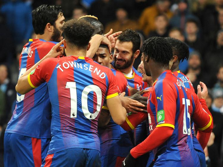 
    Der var jubel i Crystal Palace-lejren efter den sensationelle udesejr over Manchester City.
   Foto: Rui Vieira/AP