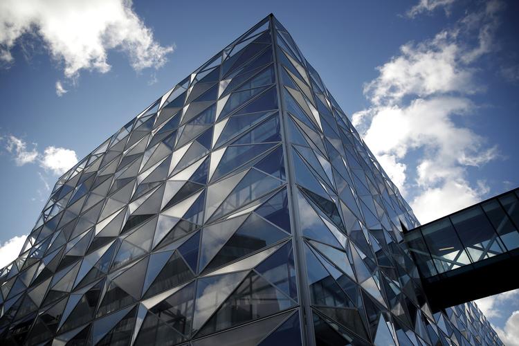 Niels Bohr Bygningen, et projekt for Københavns Universitet, der gik i gang i 2013, bliver både forsinket og fordyret. Alligevel belønnes 11 ledere med bonusser. 
 Arkivfoto: Jens Dresling
