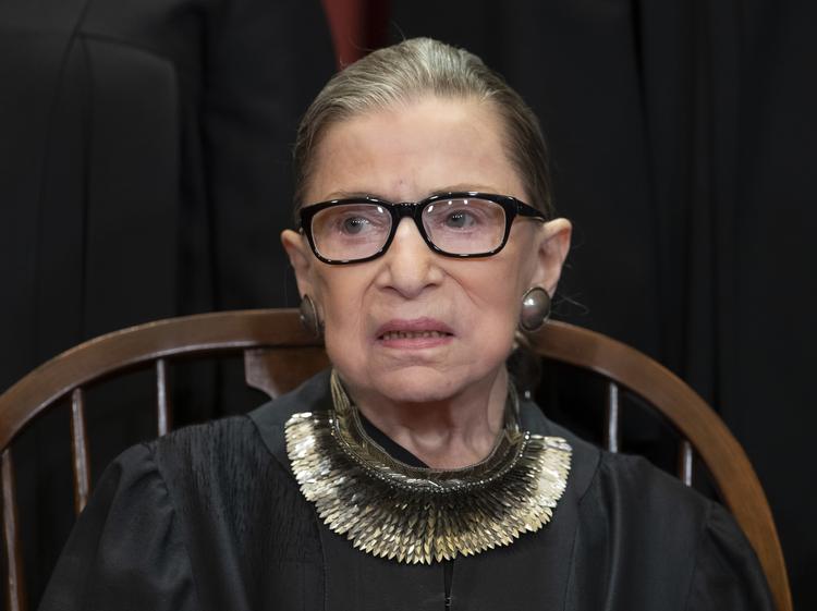 Ginsburg, der betragtes som en af de mere liberale dommere ved højesteretten, blev udpeget af den demokratiske præsident Bill Clinton i 1993. Foto: J. Scott Applewhite/AP