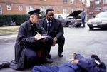 
    Wendell Pierce (til højre) i rollen som Bunk Moreland er rykket ud i forbindelse med et narkorelateret drab i den legendariske serie 'The Wire'.  Foto: Canal 9/HBO
   Foto: Pr Foto