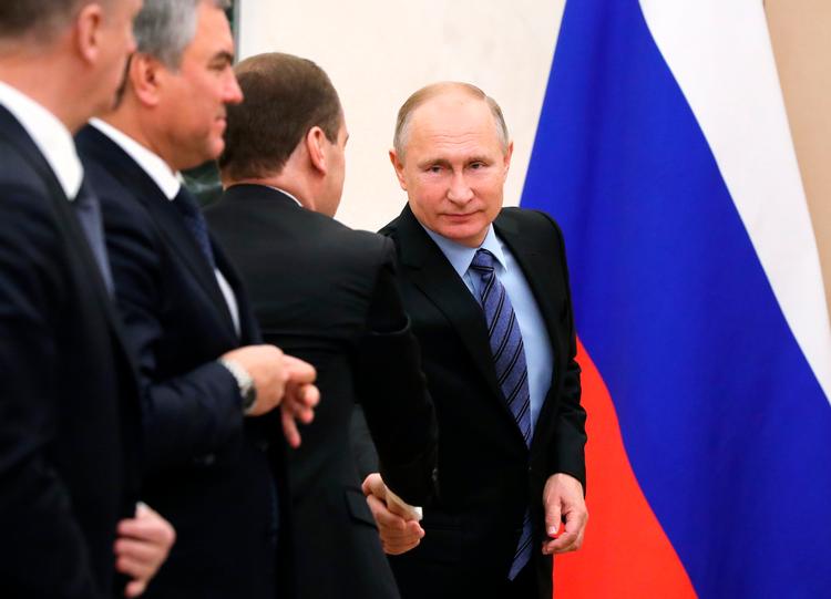 Vladimir Putin ledte fredag et sikkerhedsmøde i Moskva, og en regeringstalsmand afviste samtidig bekymringerne i det russiske antidopingagentur, Rusada.  Foto: Mikhail Klimentyev/AP