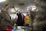Donald Trump besøgte amerikanske soldater i Irak. Foto: Andrew Harnik/AP