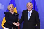 
Jean-Claude Juncker, mødtes tidligere på måneden med den rumænske premierminister Viorica Dancila for at diskutere det kommende formandsskab.
 Foto: Geert Vanden Wijngaert/AP