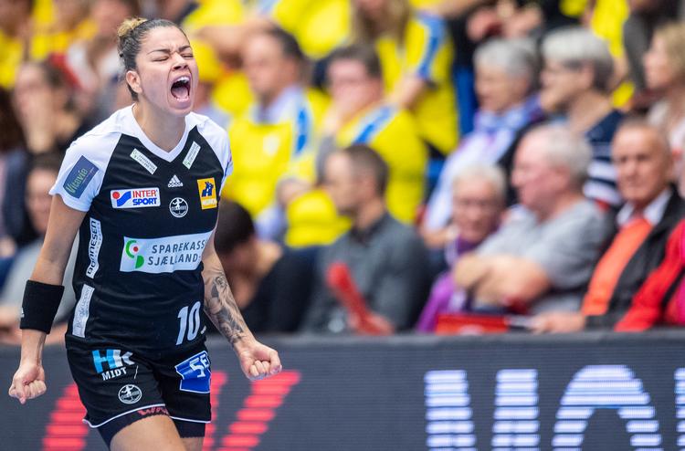 Sejrsjubel fra Jessica Quintino, da Odense leverede et vanvittigt comeback ved Final-4 i Esbjerg. Foto: John Randeris/Ritzau Scanpix