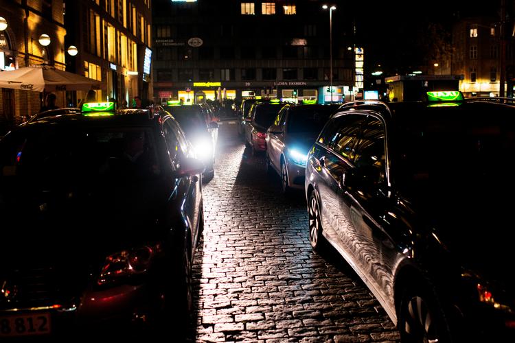 Det bliver billigere at tage en taxa hjem fra nytårsaften end først annonceret. Foto: Casper Holmenlund Christensen/POLFOTO