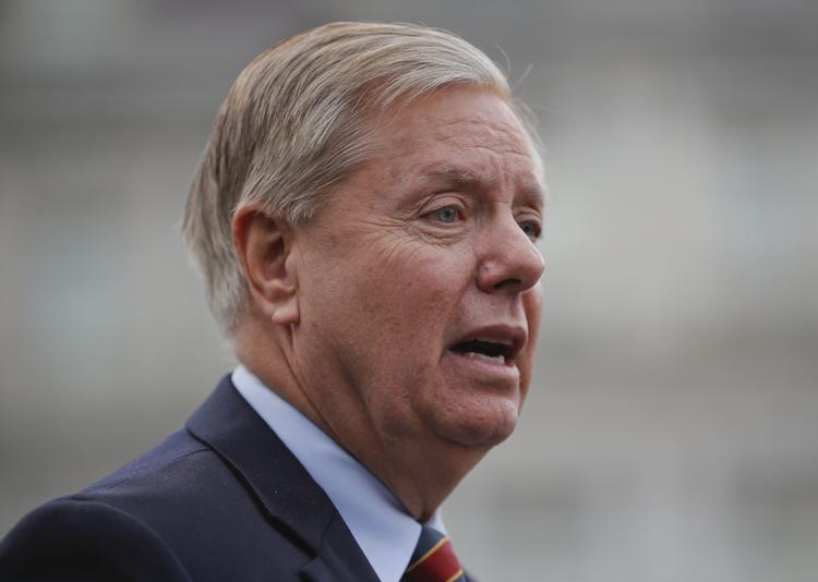 
    Senator Lindsey Graham er mere rolig efter at have drøftet situationen i Syrien med præsidenten. Foto: Pablo Martinez Monsivais/AP