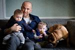 Læste du et debatindlæg på Politiken.dk 22. april, er der stor  sandsynlighed for, at det var  skrevet af Anthony Aconis. Hans indlæg om at være alenefar til tvillinger blev årets fjerdemest læste. Foto: Martin Lehmann/POLFOTO