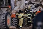 Der boede 110 i mennesker i ejendommen, hvor ulykken skete. Foto: Maxim Shmakov/AP