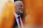 Den britiske Labour-leder Jeremy Corbyn øger dramatikken forud for Brexit-afstemningen. Foto: Francisco Seco/AP