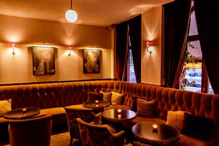 Baren Tata på Hotel Sanders. 
   Foto: Mads Nissen/POLFOTO