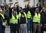 En af de primære ledere af de franske demonstranter, der er kendt som De Gule Veste, er blevet anholdt i Paris.    Foto: Bob Edme/AP
