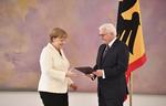 Tysklands kansler Angela Merkel og forbundspræsident Frank-Walter Steinmeier, der her ses sammen på slottet Bellevue i Berlin, er begge ofre for hackere. Foto: Bernd von Jutrczenka/AP
