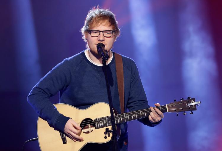 Det er langt fra første gang, at Ed Sheeran beskyldes for at have kopieret andre musikere. I 2017 måtte han give credits til folkene bag TLC's sang 'No Scrubs', da kritikere kunne vise ligheder mellem den og Ed Sheerans sang 'Shape of You'. 
   Foto: Antonio Calanni/AP