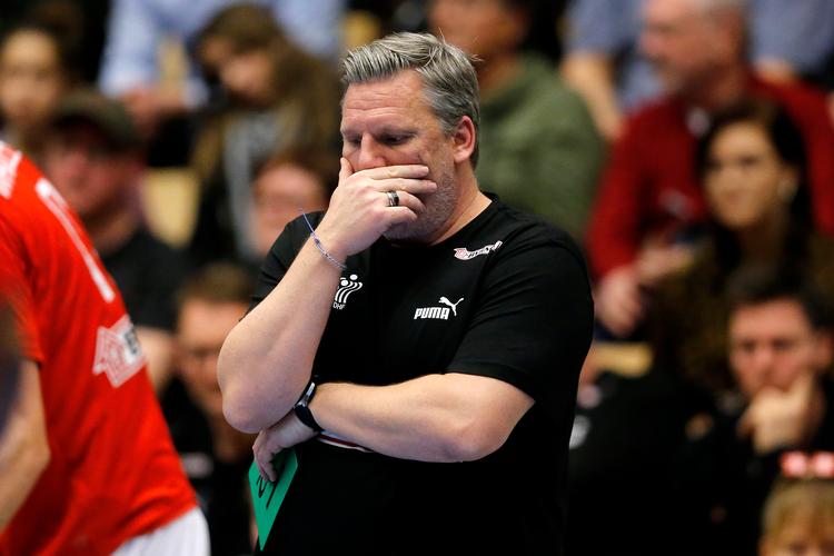  Danmarks  Landstræner Nikolaj Jacobsen har fået noget at gruble over inden VM starter på torsdag. Foto: Jens Dresling/POLFOTO