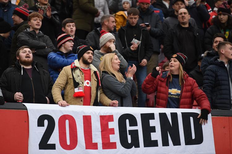 Manchester Uniteds fans elsker manager  Ole Gunnar Solskjær.  Foto: Oli Scarff/Ritzau Scanpix