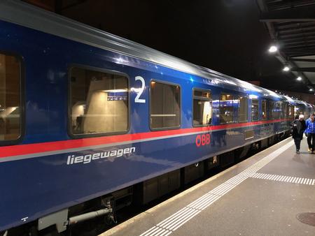 De østrigske statsbaners Nightjet i venteposition på banegården Zürich Foto: Morten Andersen