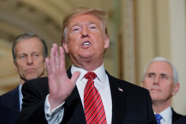 Den diplomatiske nedgradering af EU-ambassaden er seneste skridt i den mere skeptiske tilgang til EU, som præsident Donald Trump gennemfører.  Foto: Jim Young/Ritzau Scanpix