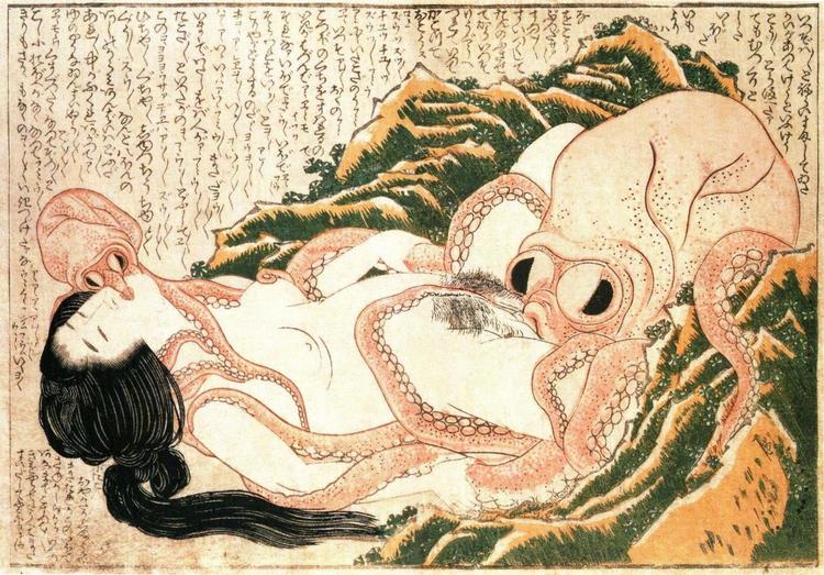 Katsushika Hokusai (1760–1849) udgav tre bind erotisk kunst i begyndelsen af 1800-tallet, heriblandt dette træsnit, der på japansk har titlen ’Blæksprutte og perledykker’, mens den engelske titel lyder 'The dream of the fisherman's wife'. 