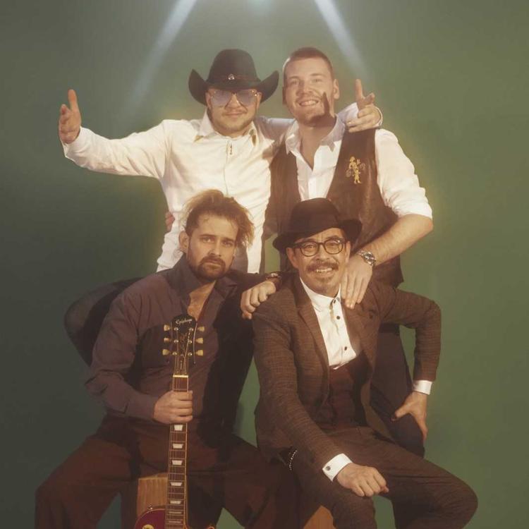 Pharfar, Klumben, Peter Lützen og Chapper har bandet Humørekspressen. Pr-foto Jannick Børlum