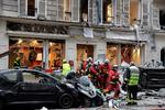 »Der var glasskår overalt, butiksfacader var blæst ud, og vinduer var ødelagt op til tredje og fjerde sal«, fortæller et vidne.  Foto: Thomas Samson/Ritzau Scanpix
