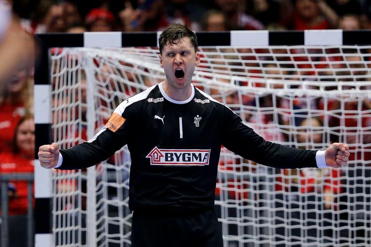 SÅDAN! Målmanden Niklas Landin brøler sin kampglæde ud under den flotte danske start mod Tunesien. Foto: Jens Dresling/POLFOTO