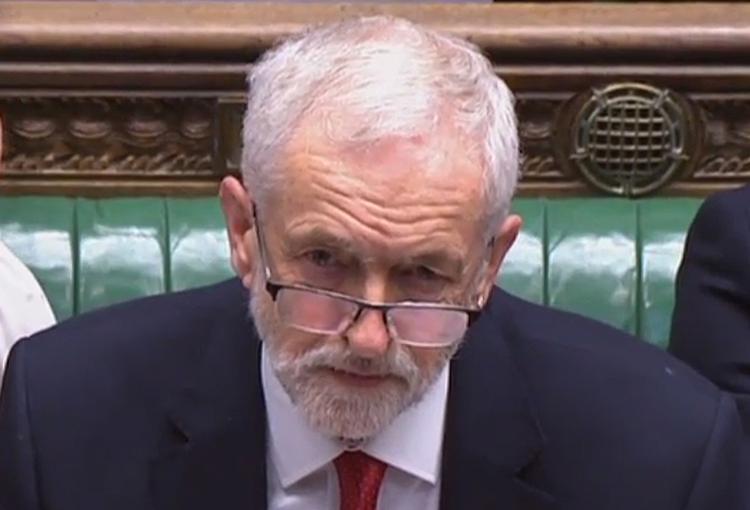 
   Den britiske premierminister, Theresa May, og oppositionslederen fra arbejderpartiet Labour, Jeremy Corbyn, advarer om, at det vil være 'katastrofalt', hvis Storbritannien forlader EU uden en aftale. Foto: Ho/Ritzau Scanpix