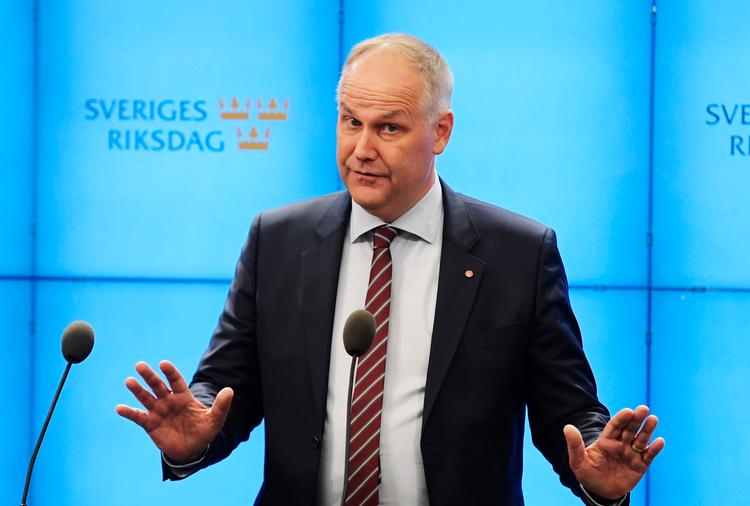 
Vänsterpartiet, hvis leder Jonas Sjostedt ses på billedet, overvejer i følge det svenske nyhedsbureau TT, at stemme nej til Stefan Lôfven som statsminister. 
   Foto: Janerik Henriksson/AP