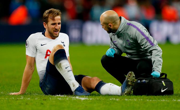 Harry Kane har også tidligere været plaget af ankelskader, og nu skal Tottenham-profilen holde en længere pause, der bliver hård for klubben.
   Foto: Ian Kington/Ritzau Scanpix