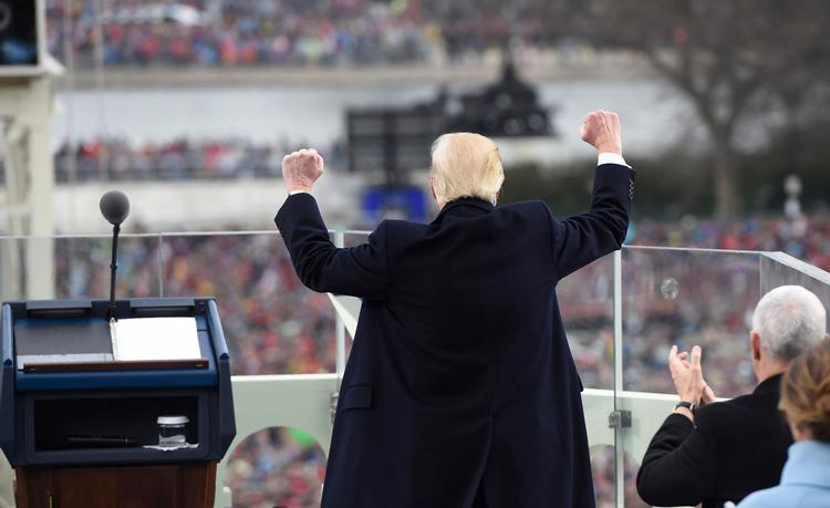 
Donald Trump ved sin indsættelse 20. januar 2017.  Komiteen bag begivenheden skal nu fremlægge omfattende dokumentation til anklagemyndighederne.  Foto: Saul Loeb/Ritzau Scanpix