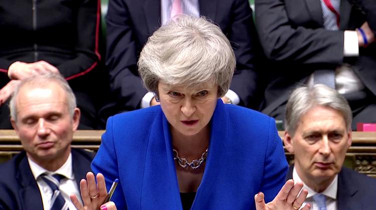 Den britiske premierminister Theresa May vinder mistillidsafstemning i Underhuset. 
 Foto: Reuters Tv/Ritzau Scanpix