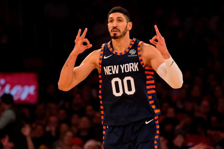 Mens han til tider er ilter på banen, fremstår Enes Kanter altid let om hjertet, når han skal kommentere på sin situation uden for banen. Selv om den er ganske alvorlig. 
   Foto: Mike Stobe/Ritzau Scanpix