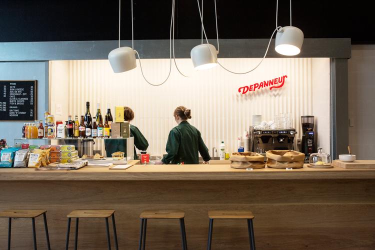 Den nyåbnede Depanneur i Nordhavn bidrager som tiltrængt mødested i en noget livløs del af byen. Foto: Emma Sejersen/POLFOTO