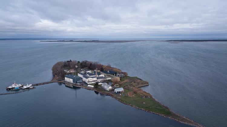 Her ses dronebilleder fra øen Lindholm ved Kalvehave. Regeringen og Dansk Folkeparti har besluttet, at kriminelle flygtninge og personer på tålt ophold skal bo på Lindholm. Arkivfoto Jens Dresling