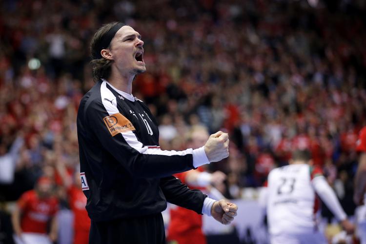 Jannick Green jubler efter en redning.
   Foto: Jens Dresling/POLFOTO
