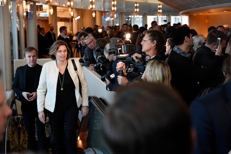 Isabella Lövin stemte i fredags for Stefan Löfven som statsminister og blev mandag udnævnt til  ny miljøminister og vice statsminister.  Foto: Stina Stjernkvist Foto: 11610 Stina Stjernkvist/tt/Ritzau Scanpix